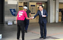連續(xù)31年發(fā)傳單稱比演講好，效果不如演講app實在